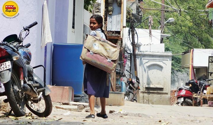 "Little girl, little girl, off to school!" 
Help #magicbus realize this dream of thousands of young girls in India: bit.ly/DonateToMagicB…
