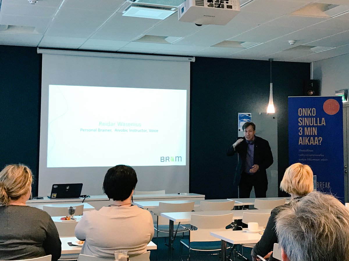 Tänään <a href="/smartbreak/">Smart Break - 3 Minute Workplace Solution!</a>'in kanssa kumppanina #KinnarpsOnTour -tapahtumassa <a href="/KinnarpsGroup/">Kinnarps Group</a> Vaasassa. Kuvassa lauteilla <a href="/BRIIM/">BRIIM</a>'in Personal Brainer.