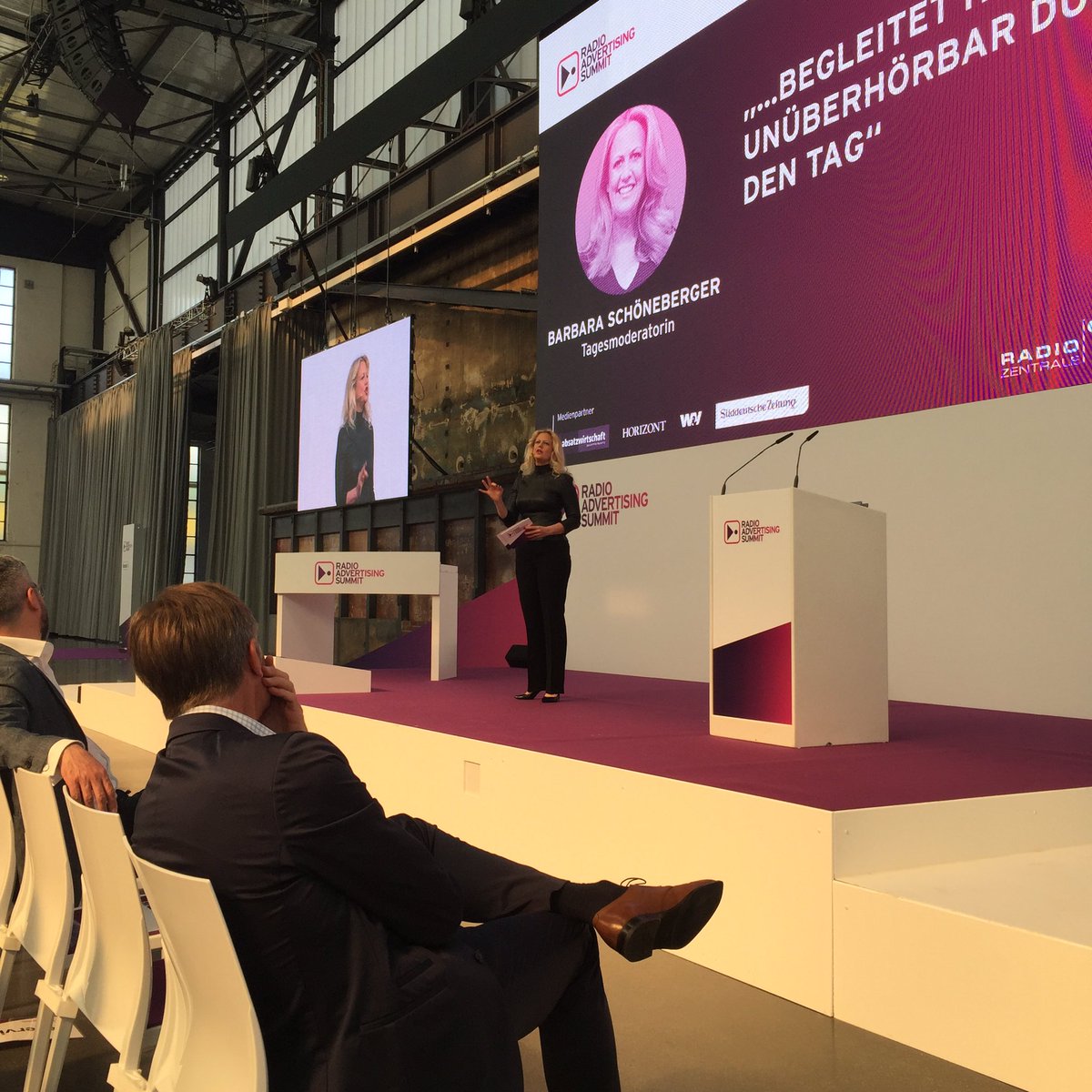 Die Ohren sind frei! <a href="/RMS/">Moody's - Insurance Solutions</a> #radioadvertisingsummit
