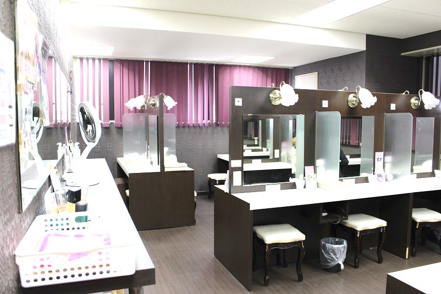 توییتر レッツエンジョイ東京 در توییتر メイク道具 シャワーもあるっ ここはいい 東京駅近 早朝深夜もok 1時間300円 のリフレッシュスポットが超使える T Co Wsgwwp1bzi Hub Cafe Tokyo 住所 東京都中央区八重洲1 5 9 八重洲アメレックスビル