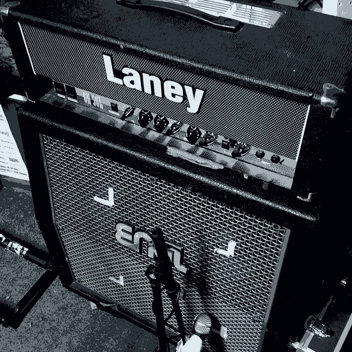 SchrammSteinST's tweet photo. Für "echte" Rocker / My old one 🤘😮
#taktartbooking #schrammstein #sobertruth #sobertruthband #laney #laneyamp https://t.co/lieuNroLNP