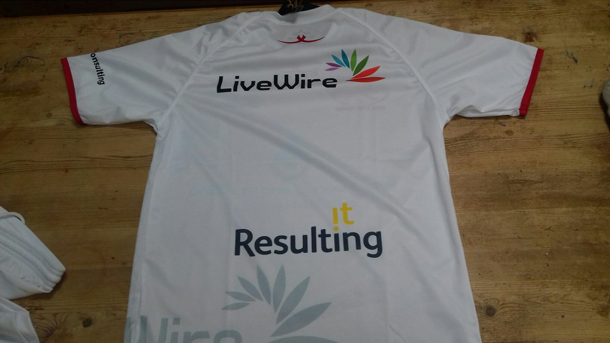 PTRL_Warrington's tweet photo. New Livewire PTRL Warrington session Thursday 6-7pm
@yourlivewire Gt Sankey leisure centre / Β£3 entry
#hiitthepitch #getfitwhilehavingfun https://t.co/mwfHuW4xdx