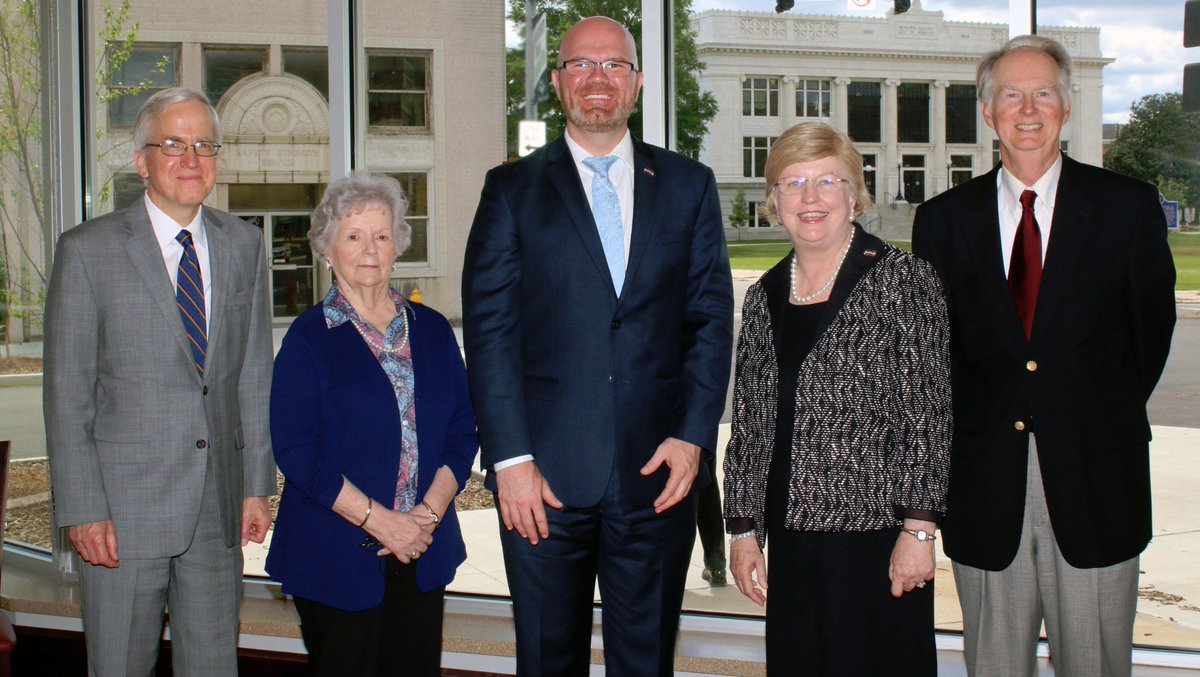 MSU-Meridian is providing intellectual opportunities for the Meridian community and beyond. #WeRingTrue bit.ly/2oGvCuZ