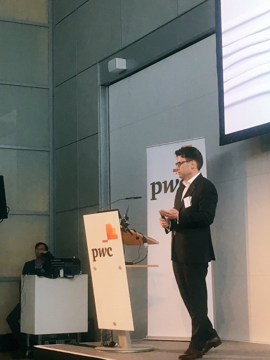 CatharinaVD's tweet image. Congrats on a very convincing presentation at #HMI17, @Hans_Josef_Hoss @thyssenkrupp