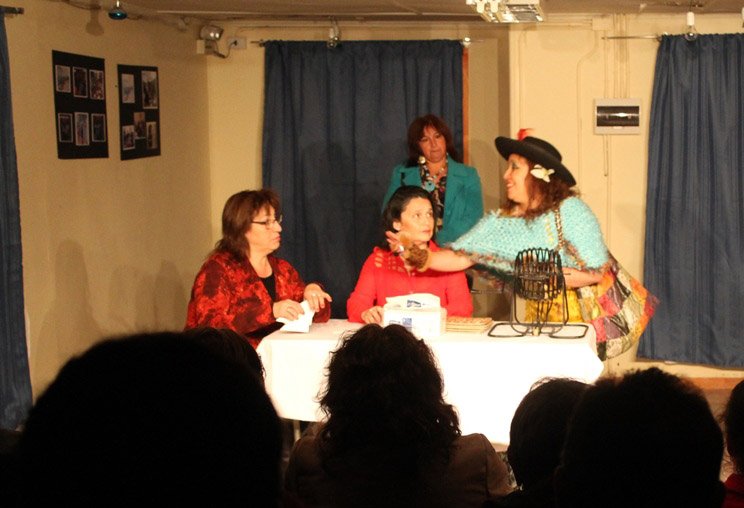 patagoniad1's tweet image. Montaje Teatral Emocionó a Vecinos del Quiero Mi Barrio #puq #quieromibarrio #almirantazgo #minvu ow.ly/JOmq30b9nuT