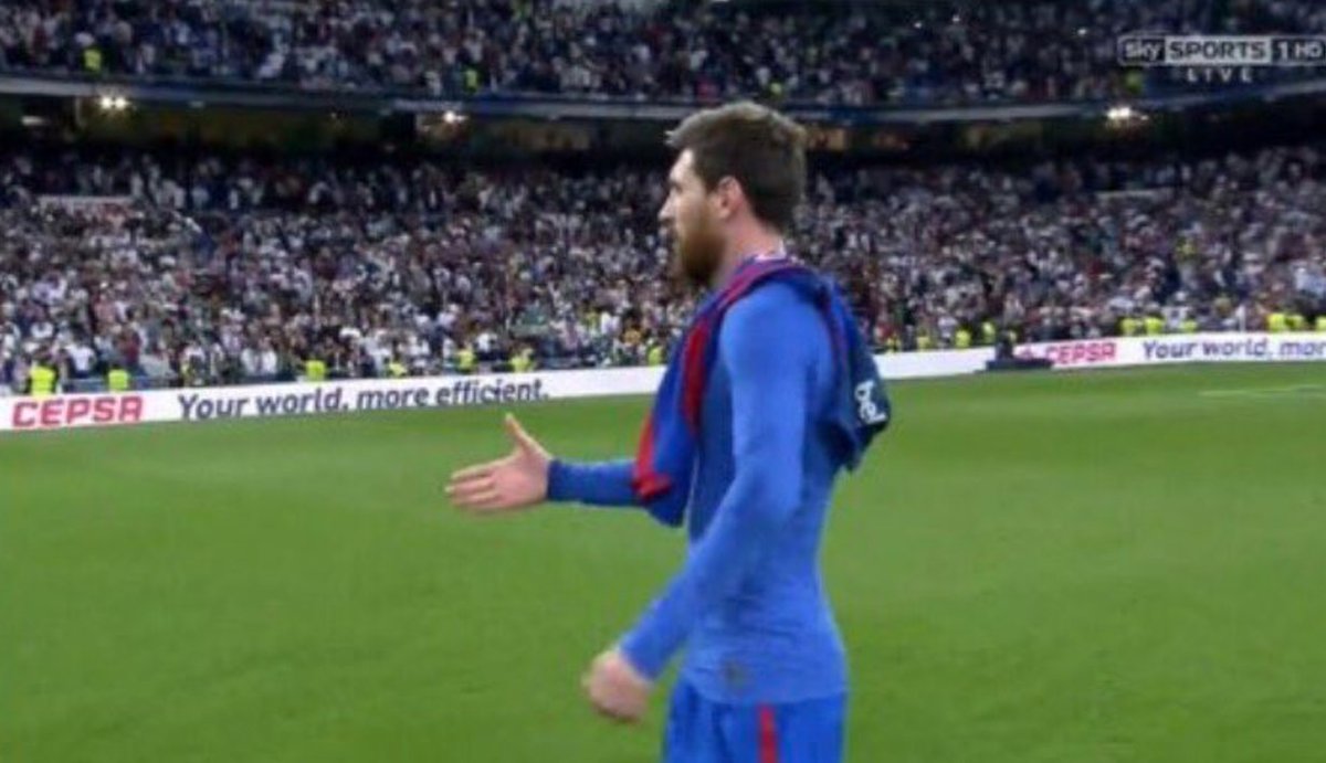 FootballFunnys's tweet photo. Messi shaking hands with players better than him. https://t.co/v0NxdNrg4W