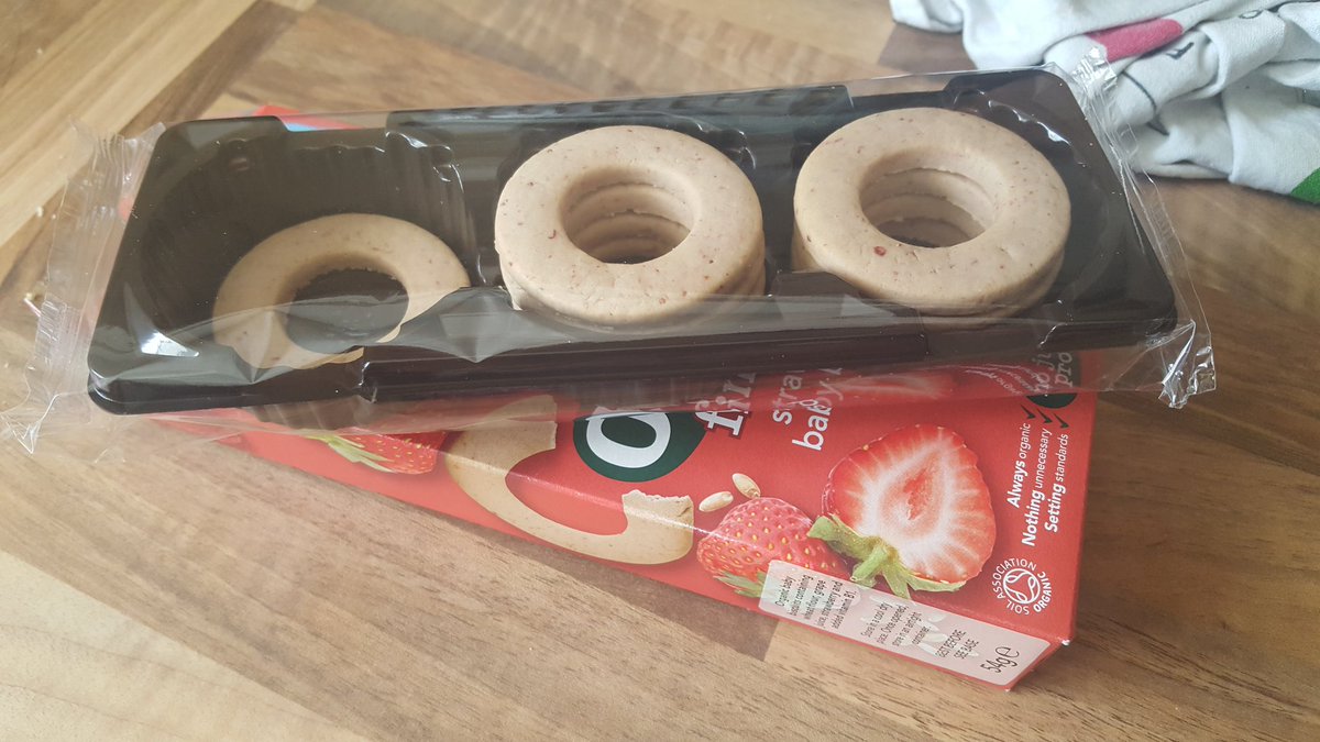 Hey @organixbrands I'm feeling #shortchanged :( shame as my boy is loving these strawberry biscuits! #fingerfoods #weaning
