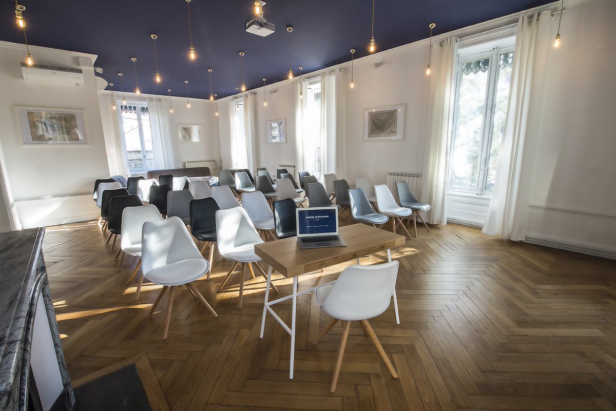 satori_events's tweet image. [🔎Repérage] #MardiConseil Découvrez @HotelPart
Le lieu design et cosy sur #Lyon👌
#agencylife #eventprofs #events #teambuilding