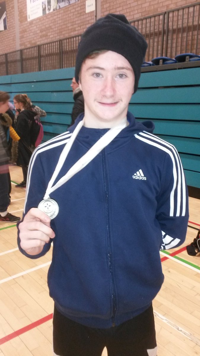 Carrongrange PE Dept tweet media