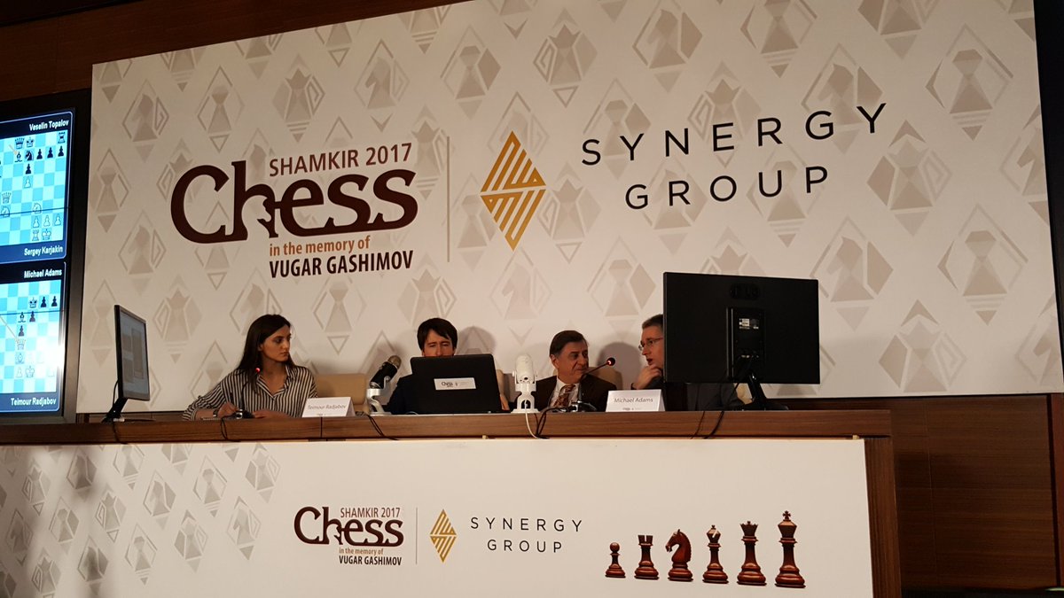 Chess__News's tweet image. #shamkirchess2017 Первая пара отыграла.