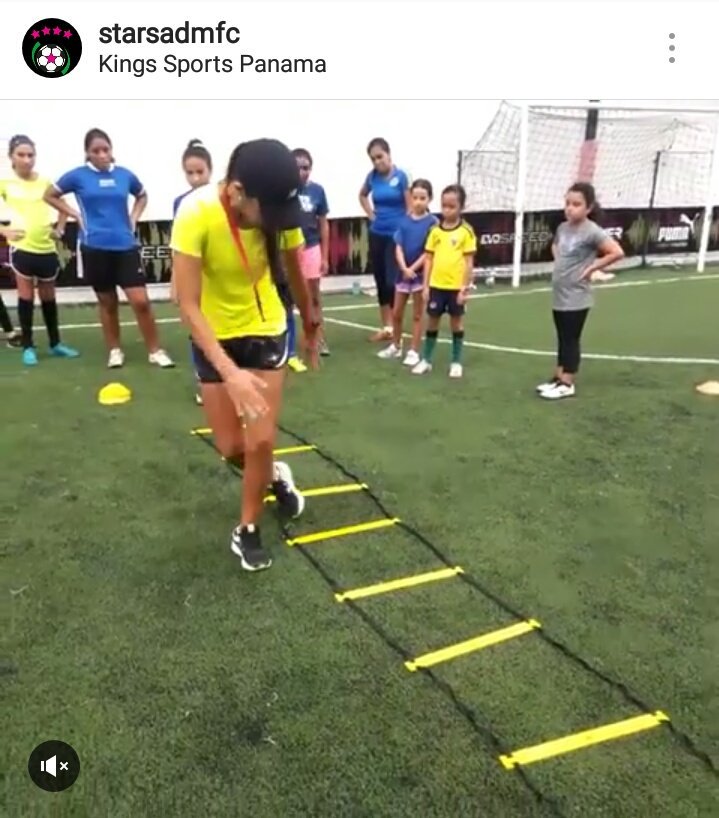 Sábados de Fútbol para niñas, ven a aprender y a divertirte con nuestras estrellas. Para información: 6981-1328 
Email: starsadmfc@gmail.com