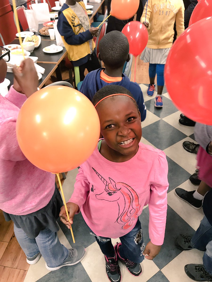 RunninRyan08's tweet image. Huge shoutout/thanks 2 @Tesco in Durham 4 showing lots of love to @acchoir today! Kids are saying "This is one of the best days of my life!"