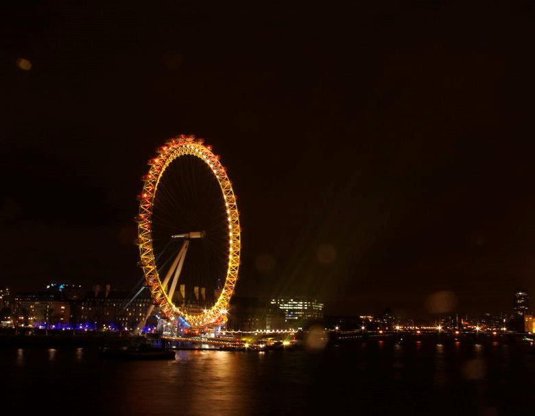 TheLondonEye's tweet image. We're lighting up gold tonight for world-class concierges, The Society of Golden Keys  @LESCLEFSDORGB #yourkeytoeverything #Happy65th