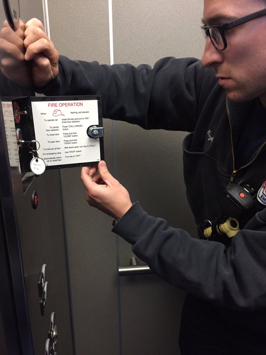 therescueboss's tweet photo. Elevator familiarity with the crew #elevatorrescue #rescue #firefighters #trainhard #umadbro https://t.co/qNxisEB8Bm