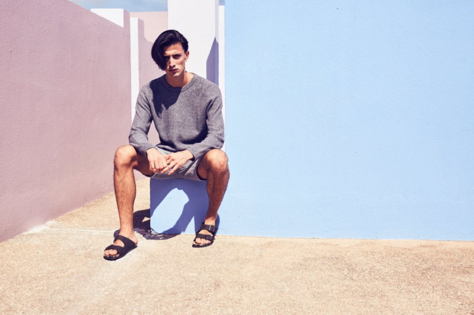 Llega el verano y los modelos de <a href="/genuins_es/">GENUINS</a> en tonos tierra y con detalles en camuflaje - <a href="/carolecervera/">carolecerverapress</a>