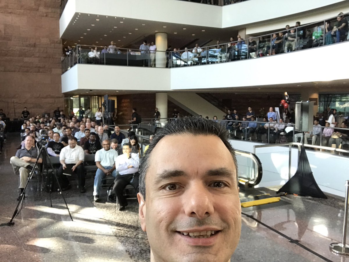 MahmoudElassir's tweet image. Awesome day in Irving kicking off the 3rd DevOpsDay this year!!  #devopsVZ