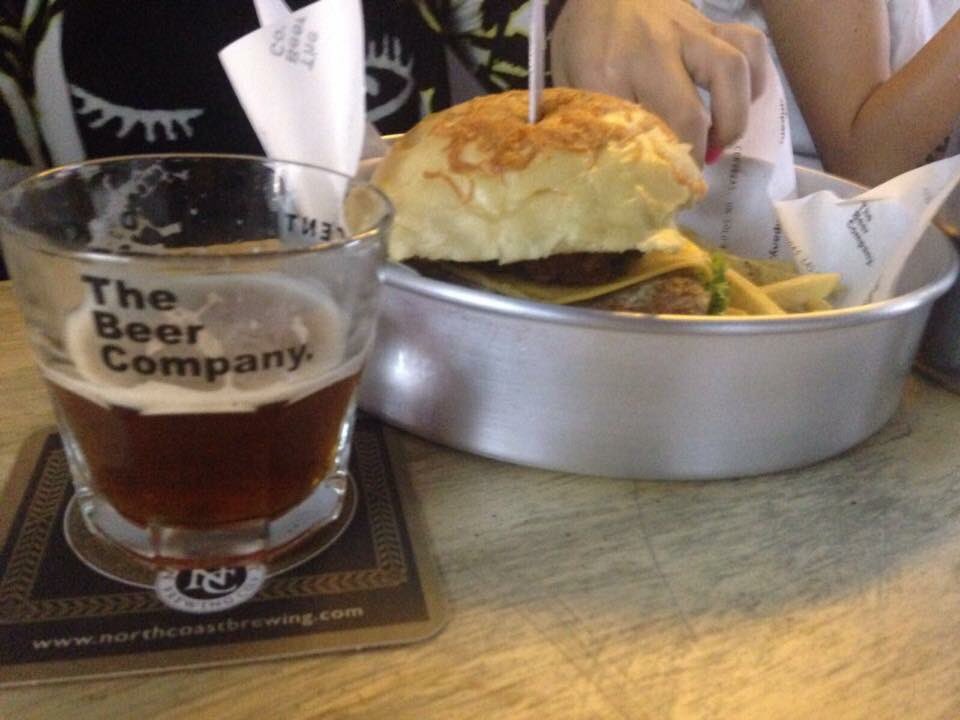 thebeercompany's tweet photo. #EnLaVidaNoDebeFaltar una buena cerveza para acompañar tu comida y solo lo encuentras en #TheBeerCompany. Ven a visitarnos #FelizMartes https://t.co/SfrGJd6HIx
