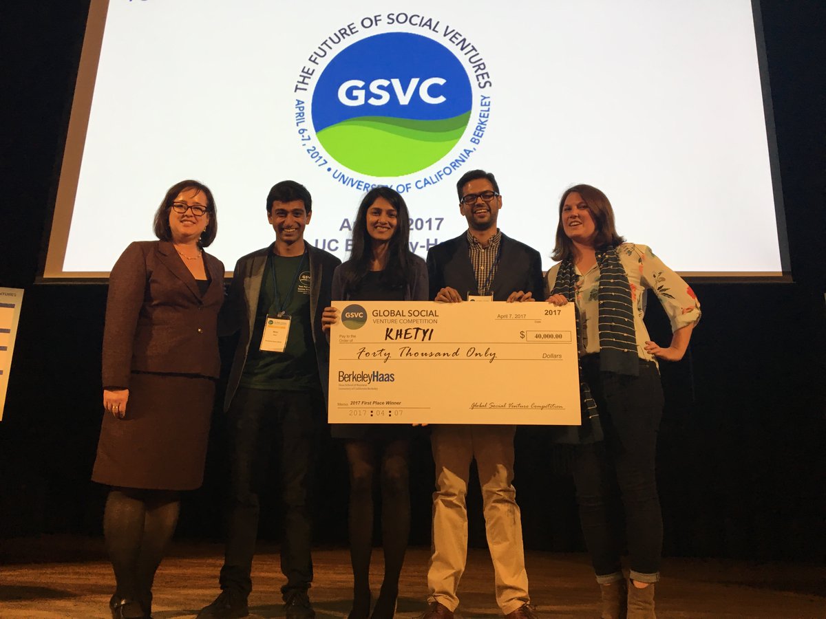 LangCenter_CBS's tweet photo. Congrats to @Columbia_Biz student @knrkaushik & @KheytiFarmers for winning the @BerkeleyHaas Global Social Venture Competition! #GSVC2017 https://t.co/sG8cvCwHvr