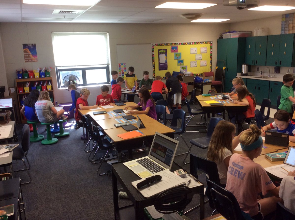 KimBoeschen's tweet photo. #problemsolving @wrrocheSMSD https://t.co/Q2MoTiC0tU