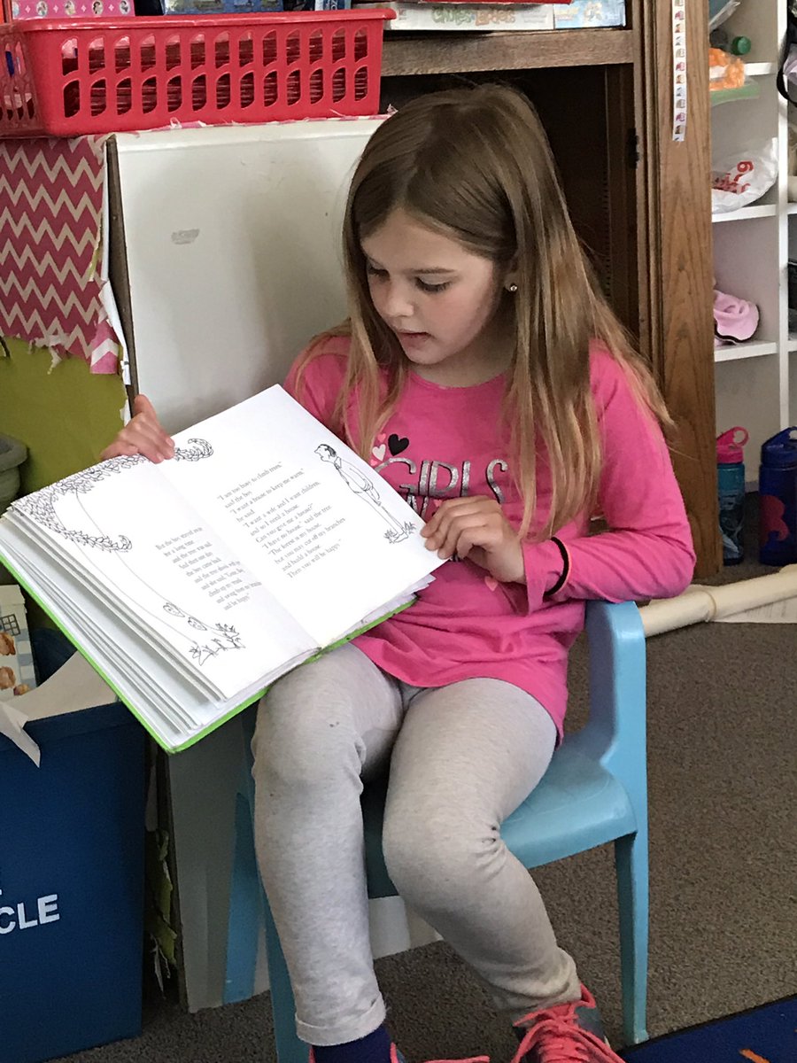 robak_jenny's tweet photo. Love when my students from last year come back to read to my kindergarteners!!! #troyunion #tsdthinkers #readingiscontagious https://t.co/Llb6xEwXmv