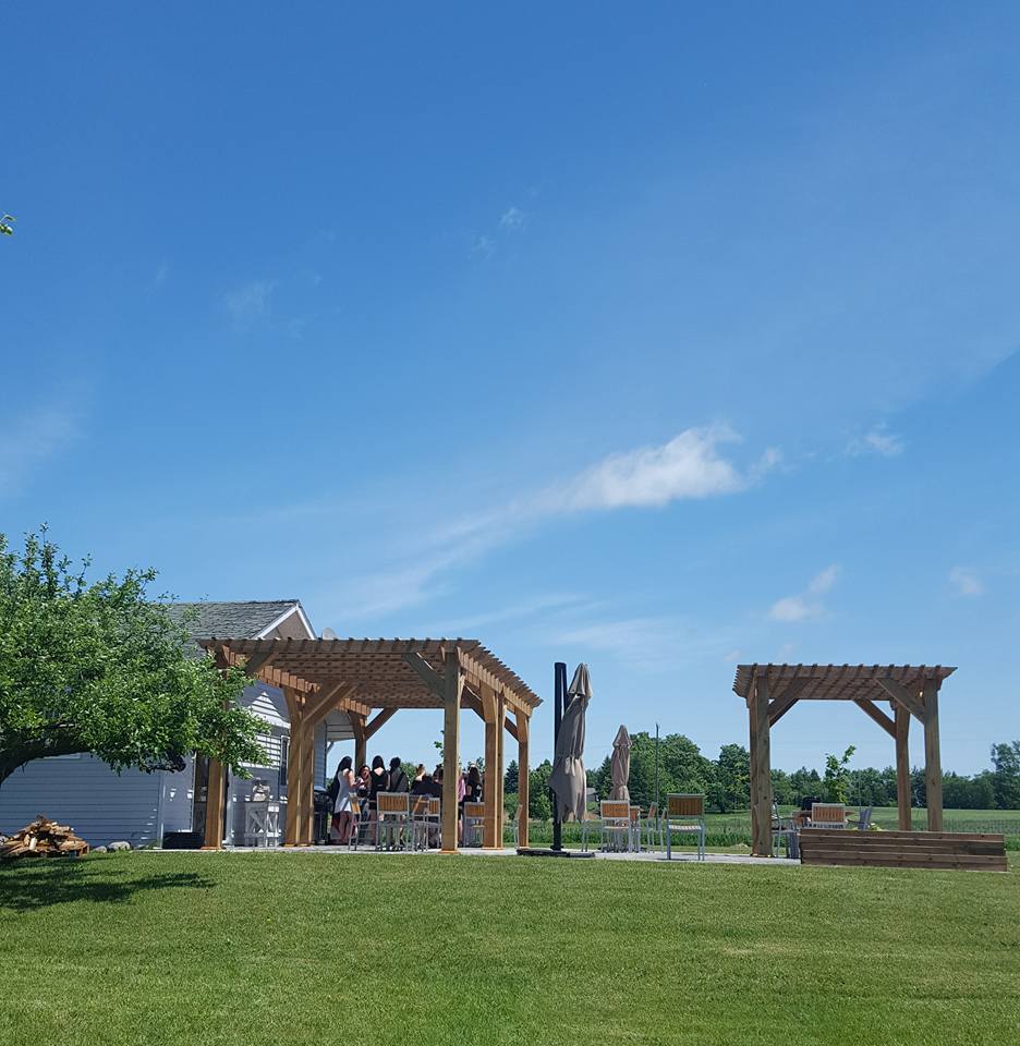 ONCraftWineries's tweet photo. Visit @GeorgianHills in the Blue Mountains this month for a wine tour or a Perfect Pairing tasting. #ONwine #VQA https://t.co/I1juOXCq5f