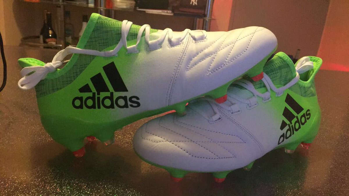 Gregorinho_13's tweet photo. Nouveau crampon du minot !!! Mercééééé #X16 @adidasFR #neverfollows https://t.co/7xWuomXXlz