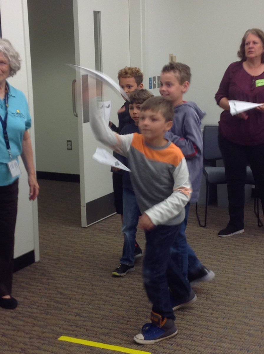 MrsBergRHL's tweet photo. Testing our hypotheses by flying paper airplanes! https://t.co/ejnM6bayJa