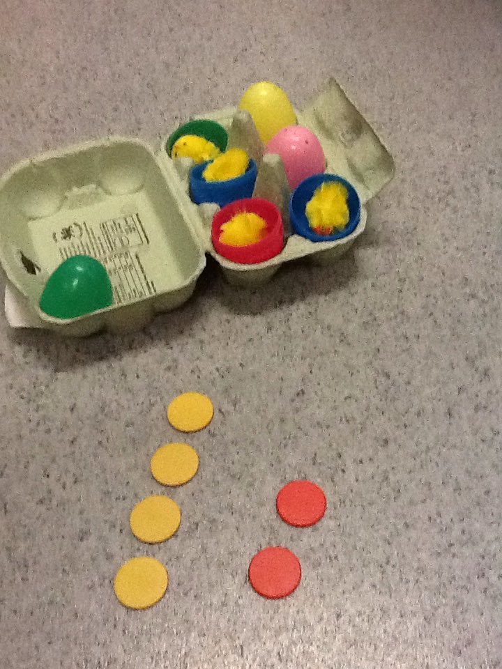 SVPEYFS's tweet photo. Using double sided counters to represent eggs hatching in maths today #concreteapparatus #numberbonds #making6 @svpprimary https://t.co/JBZydxEGm3
