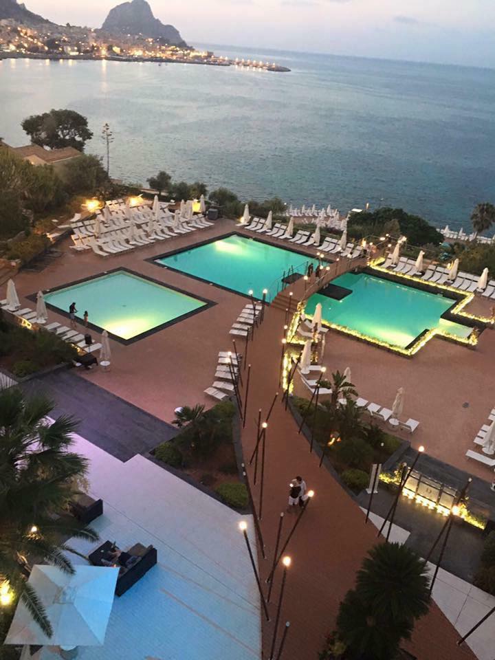 DominaResorts's tweet photo. Wonderful evening at Domina Zagarella. Cocktails before dinner anyone? #Sicily #Zagarella https://t.co/FY8fQdV2Hr