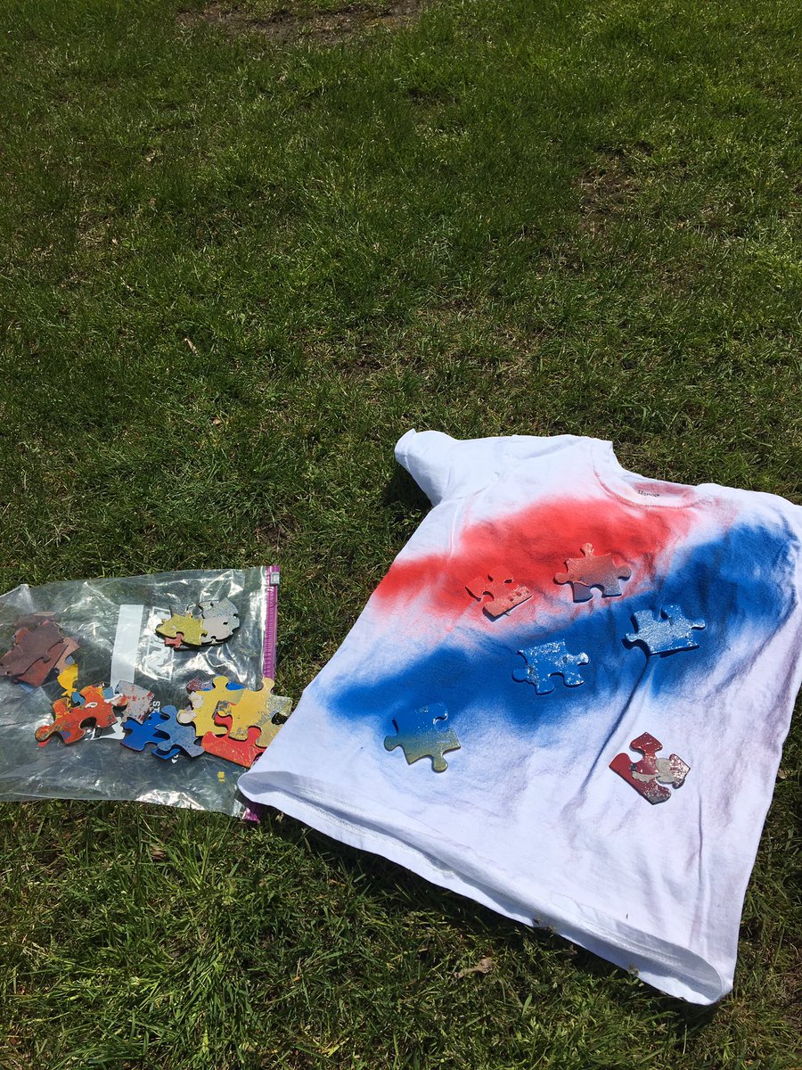 Ms_Danford's tweet photo. #addamslearners making tshirts for #aprilisautismawarenessmonth https://t.co/aNGpo37K7O