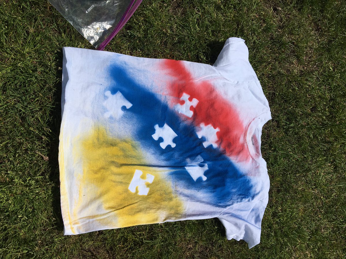 Ms_Danford's tweet photo. #addamslearners making tshirts for #aprilisautismawarenessmonth https://t.co/aNGpo37K7O