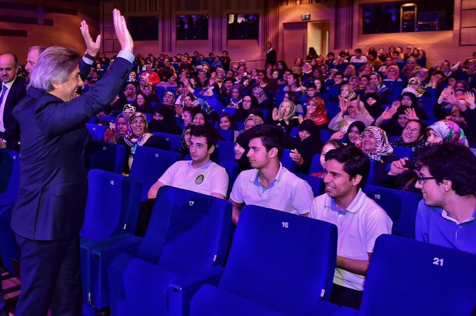 cakmaktasekrem's tweet photo. Beyoğlu bld ve beyoğlu müftülüğümüzün birlikte org ettiği kutlu Doğum haftası programımızdan @AhmetMisbah @Temelbasalan @AvFatmaBenli https://t.co/uip0B8FZW4