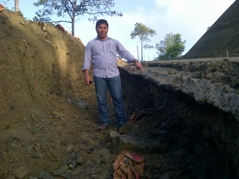 PowerCemRD's tweet photo. @EliasBaezD @a_sumate Con #RoadCem, los caminos no se pierden, ni se deterioran por lluvias!!!... https://t.co/GdhhwJ5YxV