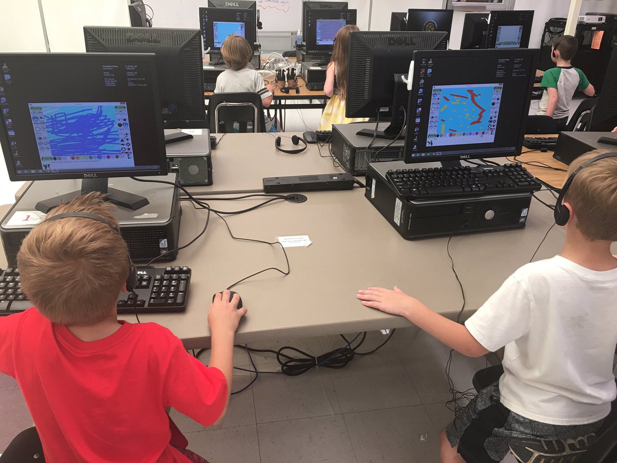 FortComputerLab's tweet image. Kindergarten is mastering our digital art skills and mouse skills! Let's be creators! @wrfortelem