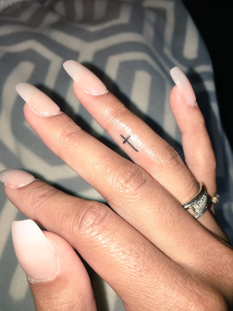 TellyBaby_'s tweet image. #newink I want to be @drayamichele when I grow up #opi #putitinneutral 💁🏽