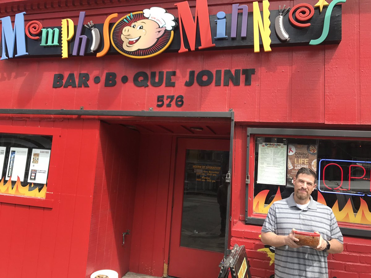 BATHOT_Chili's tweet photo. The greatest smoked barbecue in San Francisco @memphisminnies https://t.co/ydjcbAkuhQ