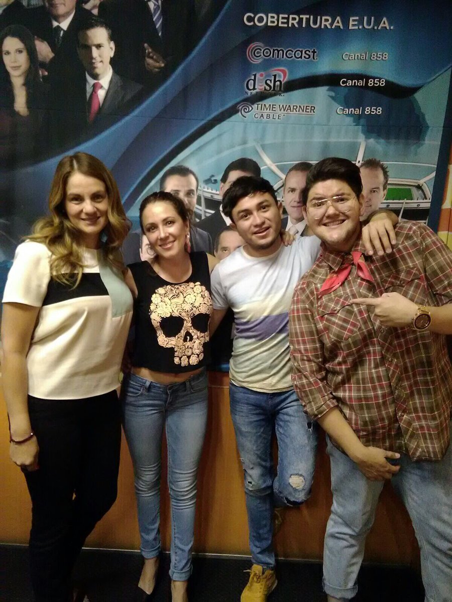 JustMondayPR's tweet photo. Gracias a  @Flor_Rubio  por el espacio a @MagaliBoysselle  en el programa @F_Espectacular  @Radio_Formula !!! https://t.co/vwanO9VUvK