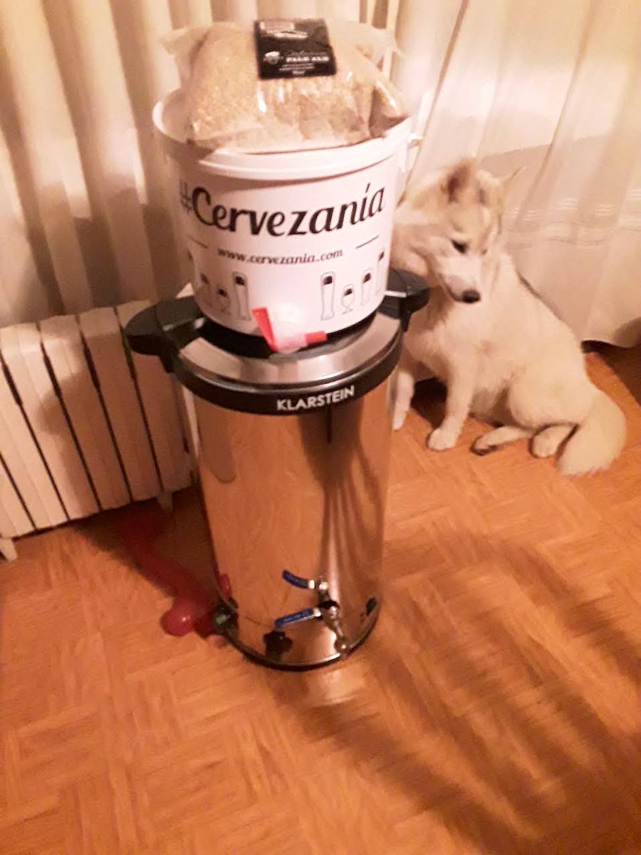 eldrogas's tweet photo. @Fans_Fiction Pensaba que el fermentador tendría más probabilidades para #PMMOMGQNHCEEDAAAES Con más SP no necesitaré del kit, pero soy noob https://t.co/rTEqqgWBQ3