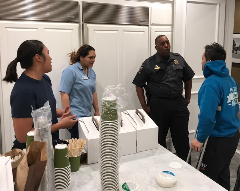 MCPDHQ's tweet photo. Ofcs had the honor of sharing breakfast with veterans at the Fisher House at the Walter Reed Medical Center in Bethesda.#FisherHouseFdtn https://t.co/gDsAsDD7tE