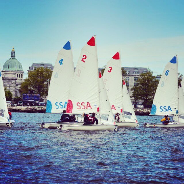 MASSAhssailing's tweet photo. High school sailors compete at the MASSA Baker Qualifier held in front of the US Naval Academy! @BobVanDillen @whec_kwilliams @JimCantore https://t.co/4SZaELw902