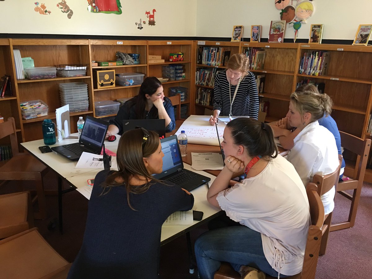 noelnehrig's tweet image. #VCSblendedlearning @PESPatriots faculty meeting