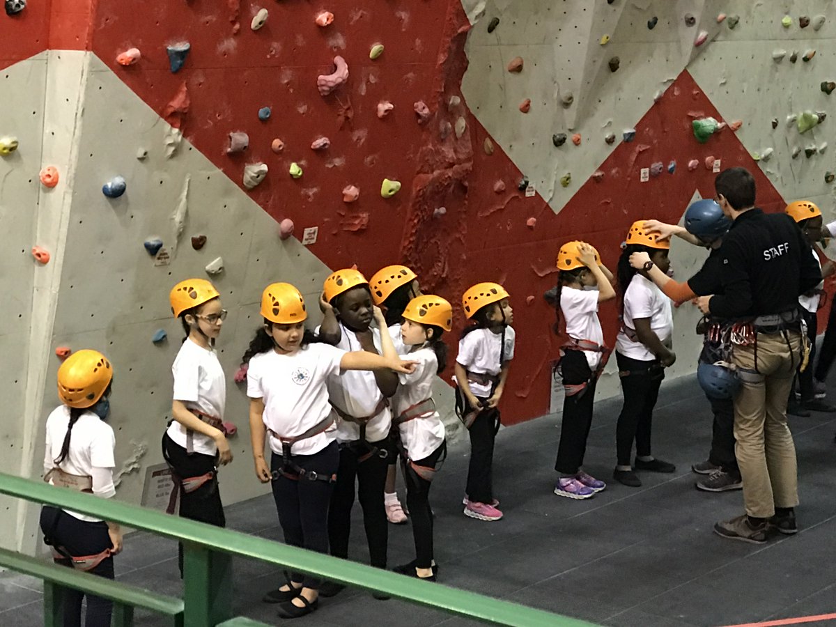 YP_Potential's tweet photo. Yesterday marked the first session for the girls' climbing @MancClimbCentre sponsored by @cariocca_ltd here's a few photos #OneMileProject https://t.co/bCaMfUdLw1