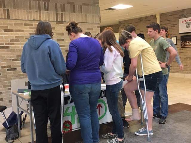 SAFEYouth's tweet photo. Bellaire High School-Takes Back 420! https://t.co/dlWHwv2LZs