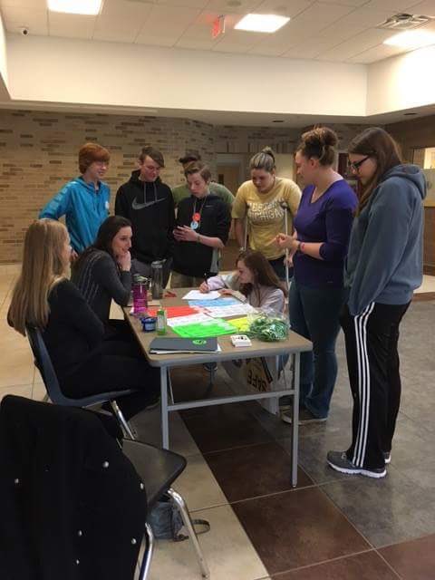 SAFEYouth's tweet photo. Bellaire High School-Takes Back 420! https://t.co/dlWHwv2LZs