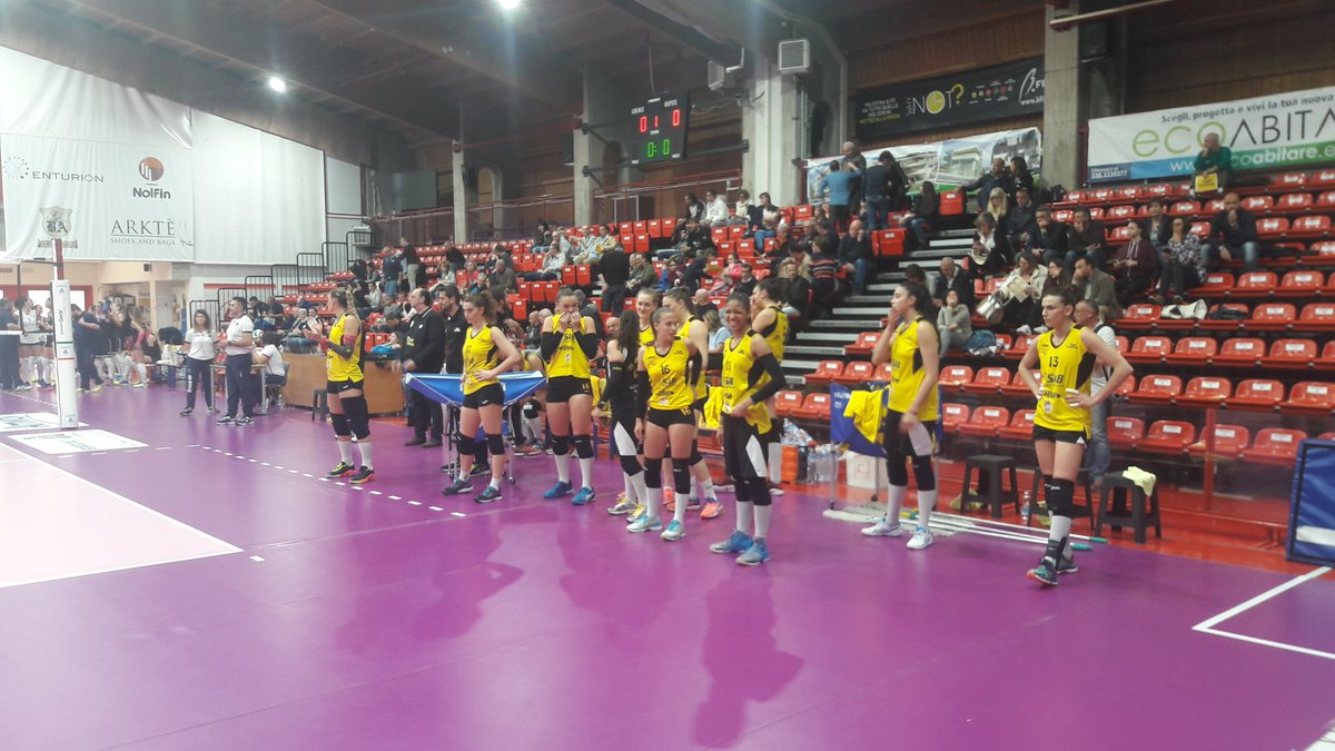 SAB_volley's tweet photo. #LEGSOV Tutti pronti per gara 1 delle semifinali playoff!! #volAconleAquile https://t.co/7HMBZb0PO3