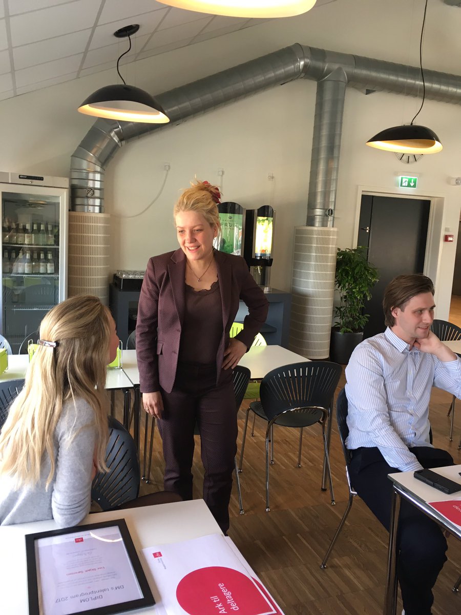 TreinMoller's tweet photo. Så er vi ved at være klar #DMTalent #DerforDM @magistrene https://t.co/LCCqwh4lkE