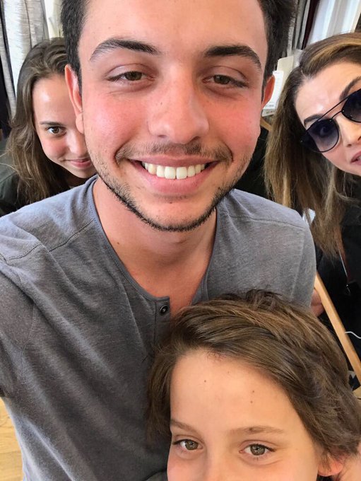 View image on Twitter