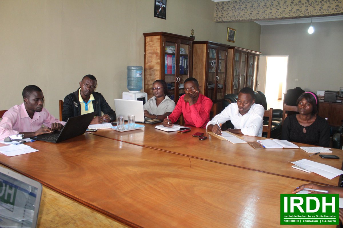 emltwit's tweet photo. Seminaire de l'#IRDH avec l'ONG Programme d'Aide Communautaire pour la Jeunesse (#PACJ) sur les droits humains. https://t.co/I32YLGXBdA