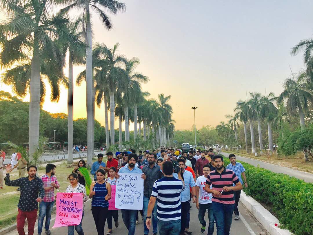 LubanaManoj's tweet photo. @NsuiPU candlelightmarch offering condolences to 35 CRPF men.@nsui highlighted da lack luster approach of C. Govt 2 fight Naxalite terrorism https://t.co/t1AnhmjMhj