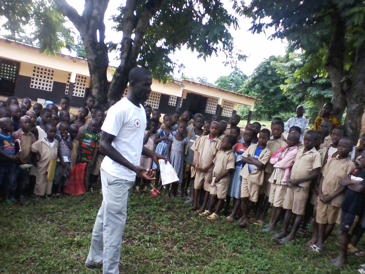 CroixRouge225's tweet image. Le #Paludisme tue plus de 500 mille enfants dans le monde. Ces enfants sont pour la plupart âgés d'à peine cinq ans. #CIV #CroixRougeCI